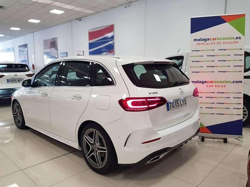 Usado Mercedes B180 136 CV (100 kW) 2022 Blanco Monovolumen