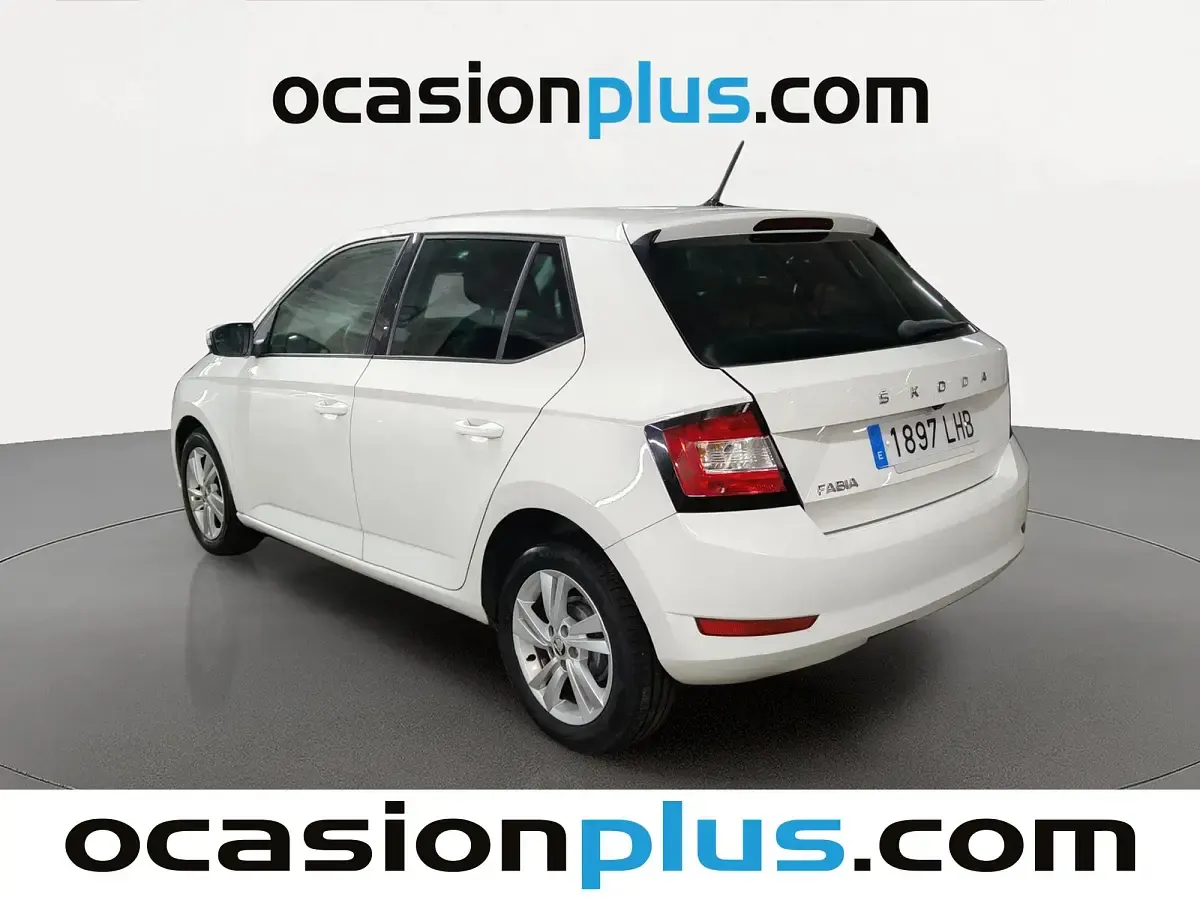 Używany Skoda Fabia Ambition 60 KM (44 kW) 2020 Biały Hatchback