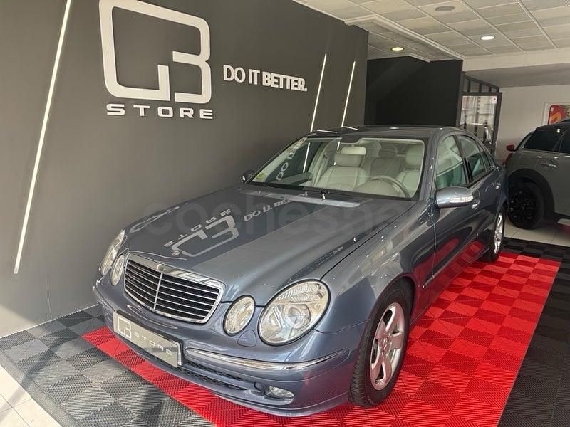 Usado Mercedes E280 Avantgarde 231 CV (169 kW) 2005 Azul Berlina
