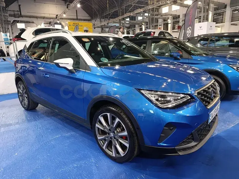 Usado Seat Arona FR 115 CV (84 kW) 2025 Azul SUV