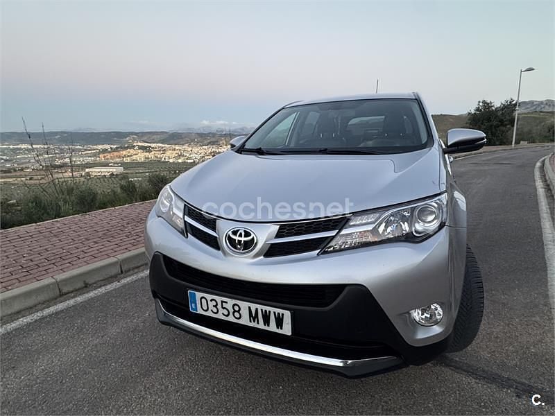 Usado Toyota RAV4 Advance 150 CV (110 kW) 2014 Gris / plata SUV