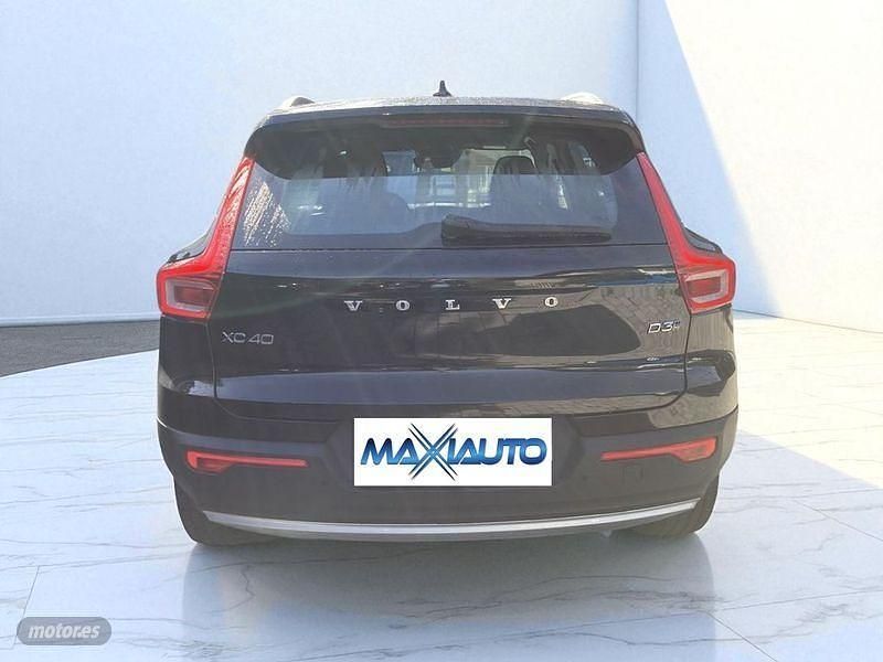 Usado Volvo XC40 Momentum 150 CV (110 kW) 2018 Negro SUV