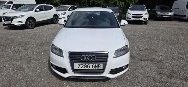 Blanco Usado 2009 Audi A3 Ambiente Utilitario | 5860 € (Precio justo) - Imagen 1/4