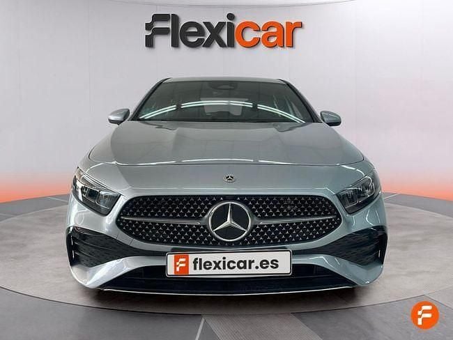 Usado Mercedes A180 136 CV (100 kW) 2024 Gris Berlina