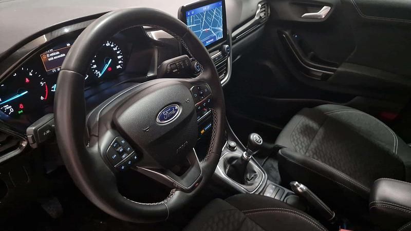 Usado Ford Puma Titanium 120 CV (88 kW) 2021 Negro SUV