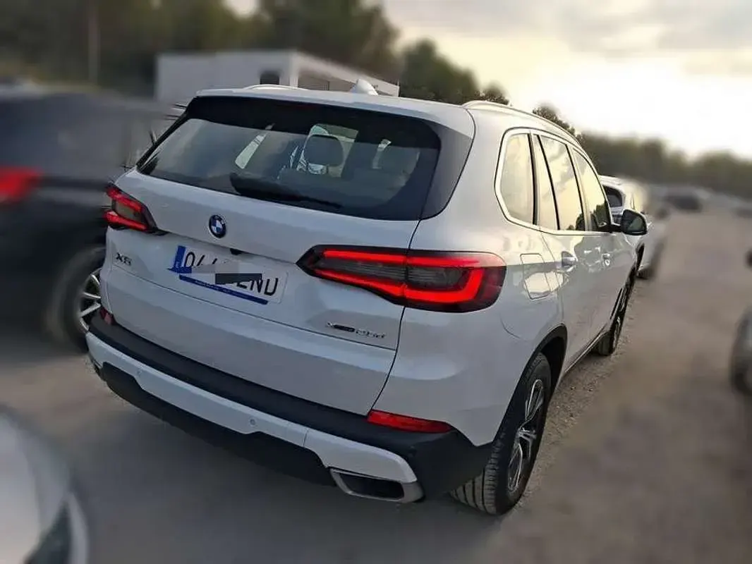 Usado BMW X5 Comfort Edition 231 CV (169 kW) 2021 Blanco SUV