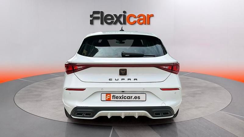 Usado Cupra Leon 150 CV (110 kW) 2023 Blanco Berlina