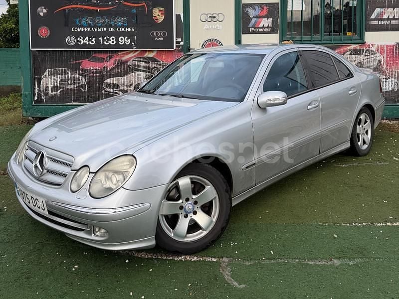 Gris / plata Usado 2005 Mercedes E270 Elegance Berlina | 4900 € (Super precio) - Imagen 1/4