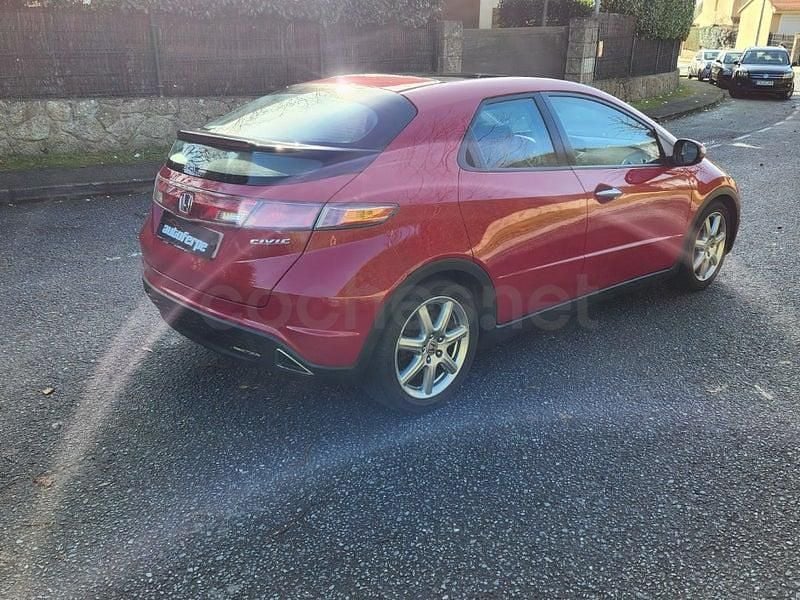 Usado Honda Civic Executive 140 CV (102 kW) 2008 Rojo Berlina