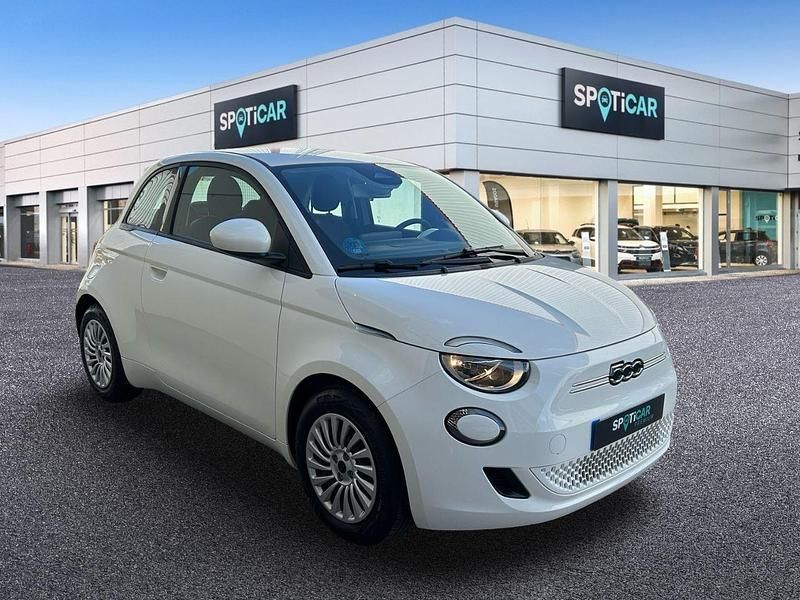 Usado Fiat 500e 69 kW (95 CV) 2024 Blanco Utilitario