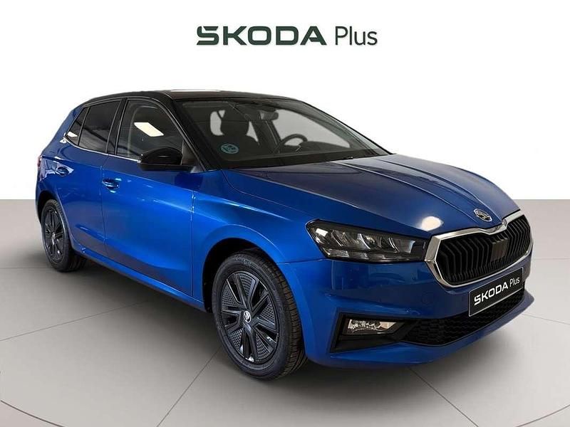 Azul Usado 2024 Skoda Fabia Selection Utilitario | 19.990 € (Precio justo) - Imagen 1/4