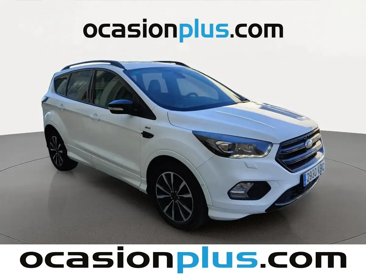Usado Ford Kuga ST-Line 150 CV (110 kW) 2017 Blanco SUV