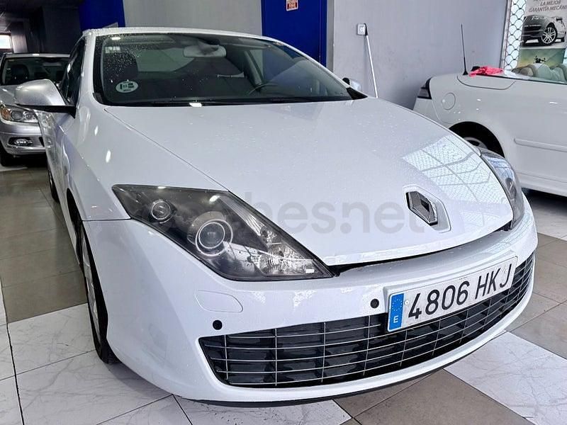 Usado Renault Laguna Coupé 150 CV (110 kW) 2012 Blanco Coupe