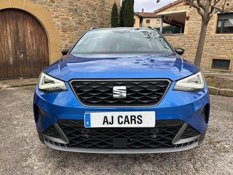 Usado Seat Arona FR 116 CV (85 kW) 2025 Azul SUV