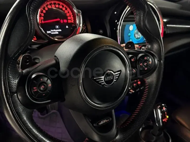 Usado Mini John Cooper Works 231 CV (169 kW) 2019 Verde Utilitario
