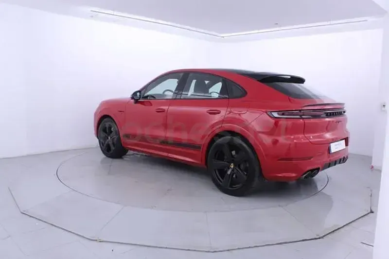 Usado Porsche Cayenne 470 CV (345 kW) 2025 Rojo SUV