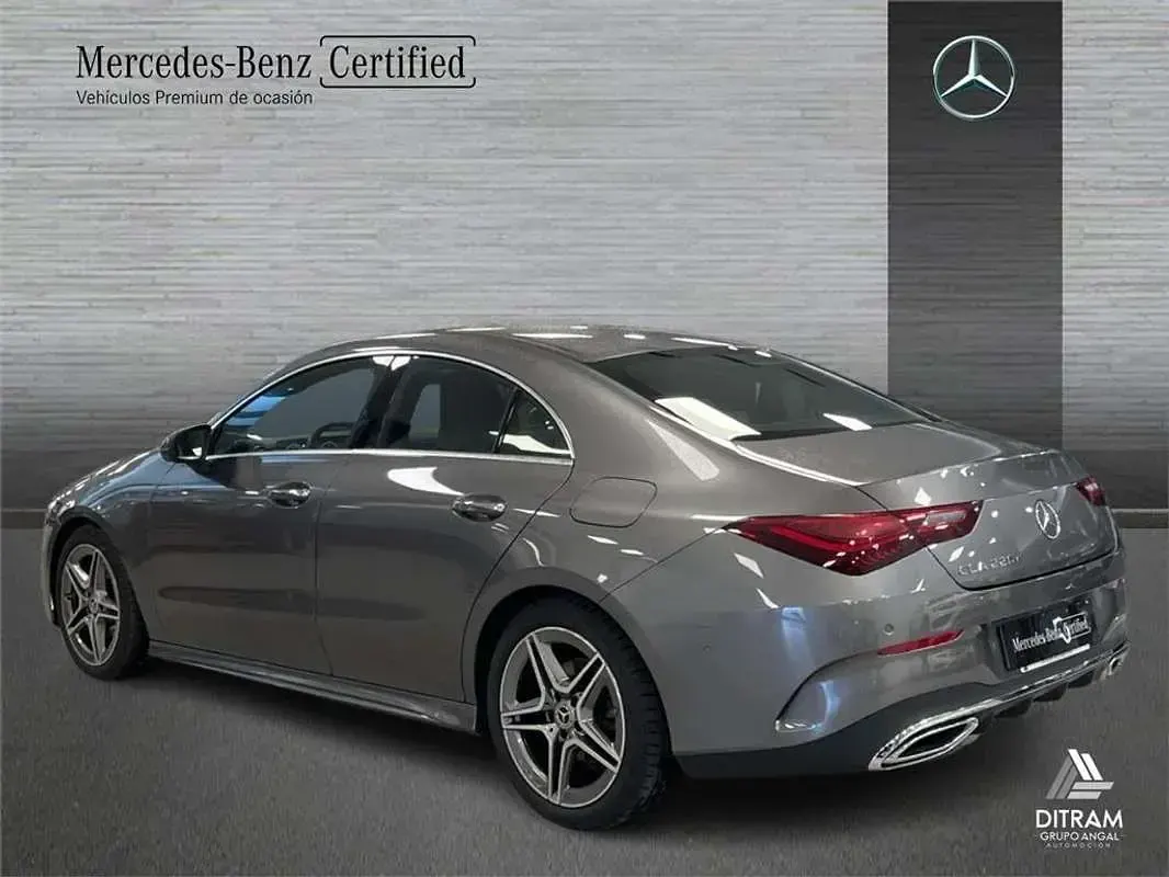 Usado Mercedes CLA220 190 CV (139 kW) 2024 Coupe