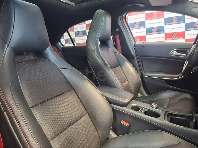 Usado Mercedes A250 AMG line 211 CV (155 kW) 2013 Gris / plata Utilitario