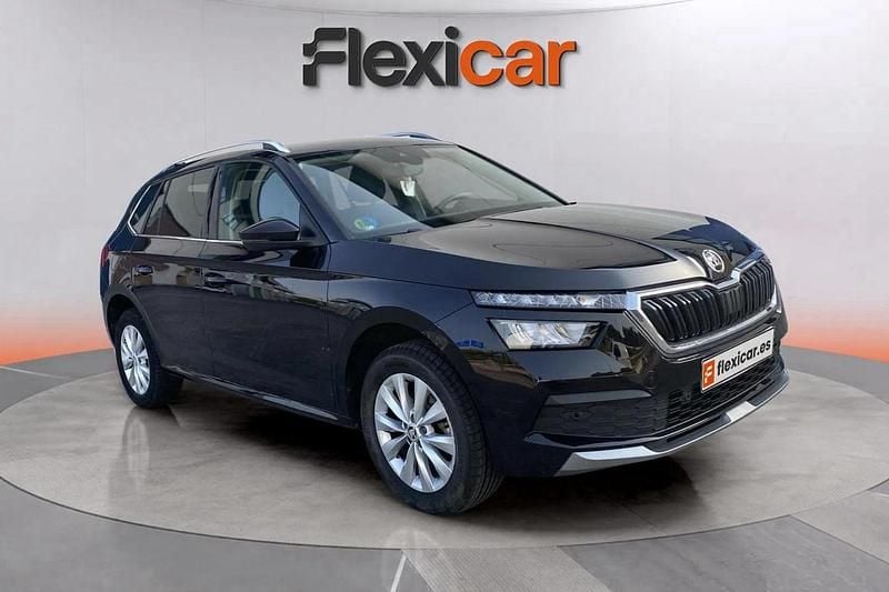 Usado Skoda Kamiq Ambition 90 CV (66 kW) 2022 Negro SUV