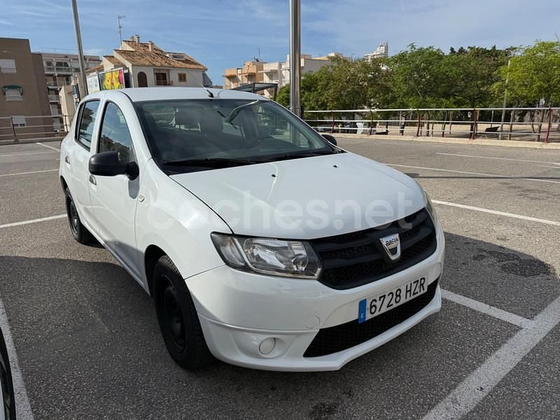 Blanco Usado 2014 Dacia Sandero Ambiance Berlina | 5999 € (Buen precio) - Imagen 1/4