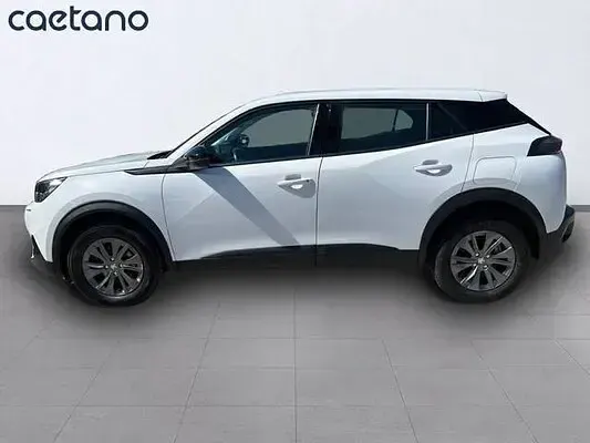 Usado Peugeot 2008 Active 110 CV (80 kW) 2022 SUV