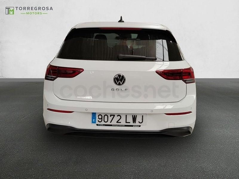 Usado VW Golf VIII Life 150 CV (110 kW) 2022 Blanco Berlina