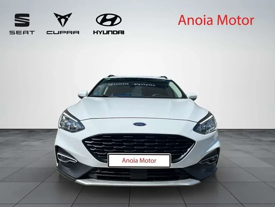 Usado Ford Focus Active X 125 CV (91 kW) 2021 Blanco Familiar