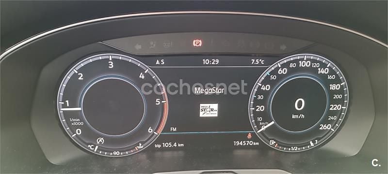 Gris / plata Usado 2017 VW Passat Sportline Berlina | 13.000 € (Buen precio) - Imagen 1/4