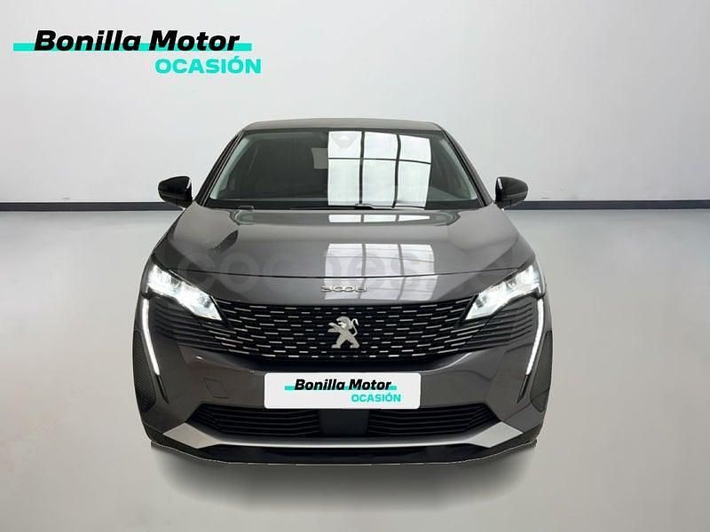 Usado Peugeot 3008 Allure 130 CV (95 kW) 2022 Gris / plata SUV