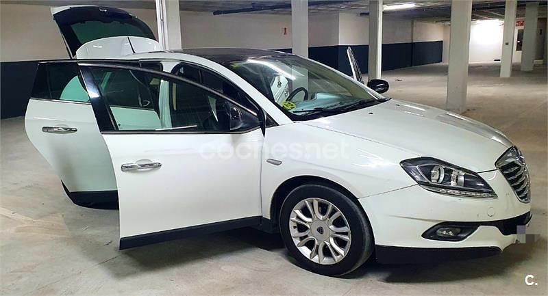 Usado Lancia Delta 120 CV (88 kW) 2012 Blanco Utilitario