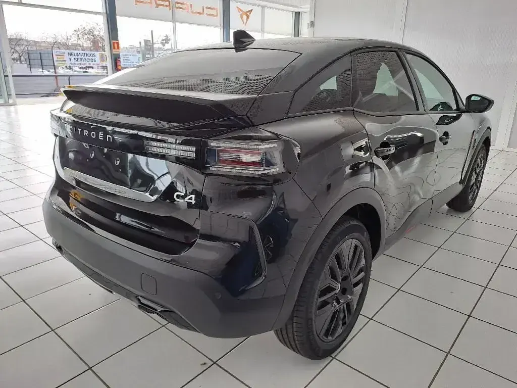 Nuevo Citroën C4 Business Class 145 CV (106 kW) 2026 Negro SUV