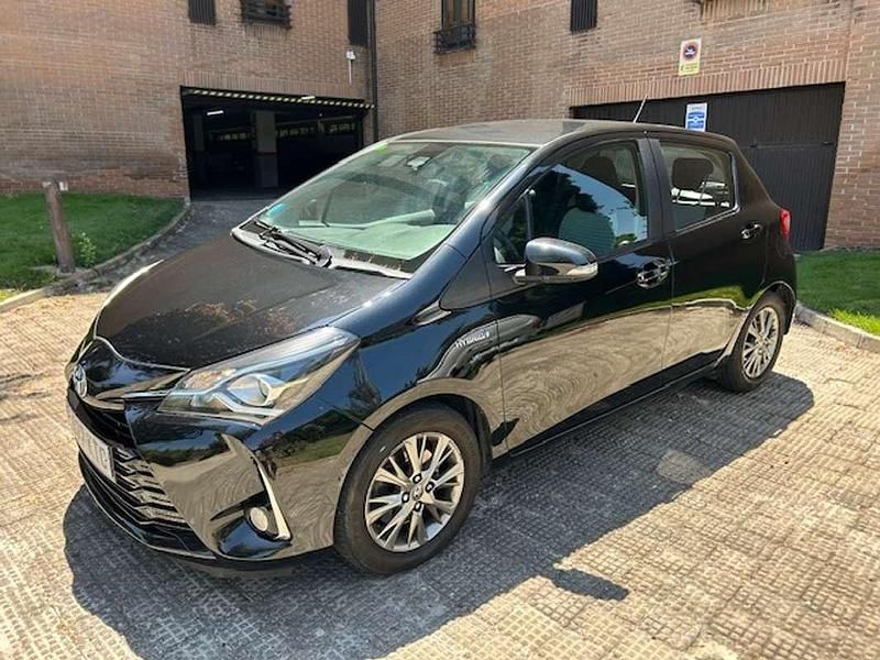 Usado 2019 Toyota Yaris Hybrid Active Utilitario | 13.900 € (Precio justo) - Imagen 1/4