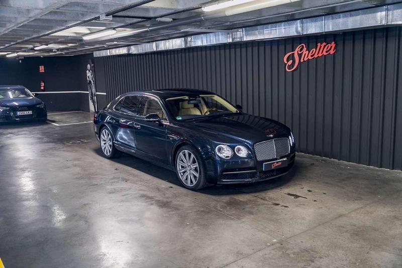 Usado Bentley Flying Spur Mulliner 635 CV (467 kW) 2014 Azul Berlina