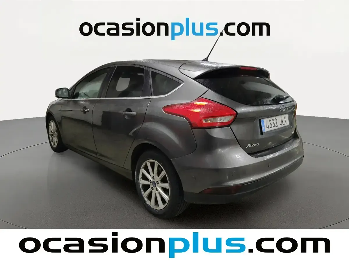 Begagnad Ford Focus Titanium 125 HK (91 kW) 2016 Grå