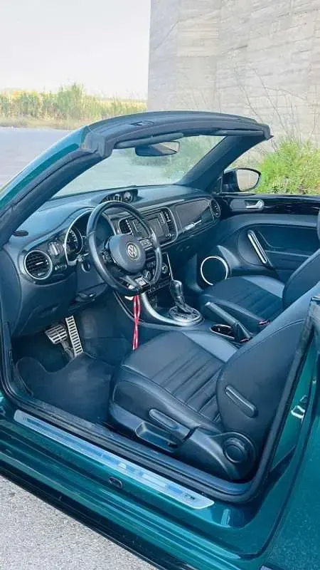 Usado VW Beetle R-line 220 CV (161 kW) 2018 Verde Utilitario