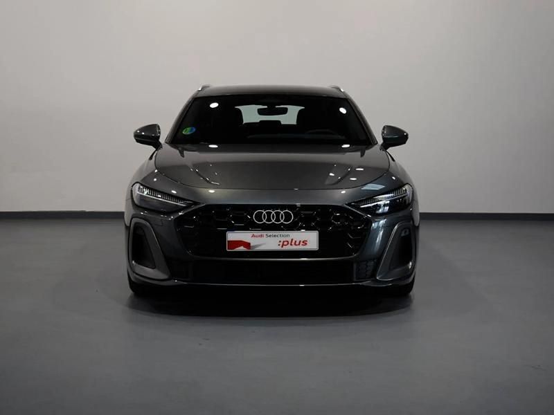 Usado Audi A5 S-Line 198 CV (145 kW) 2025 Gris/plata Coupe