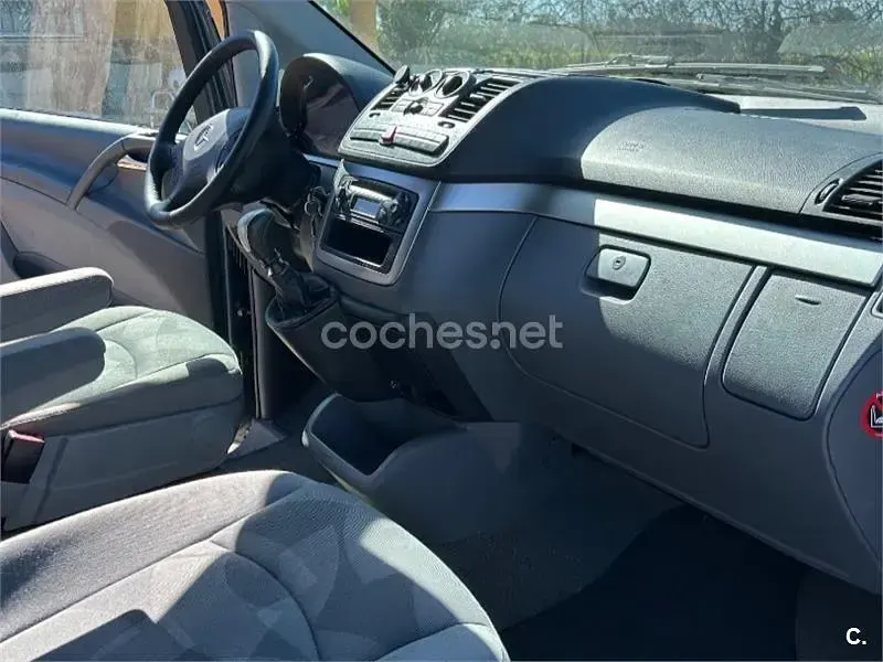 Usado Mercedes Viano 150 CV (110 kW) 2006 Blanco Monovolumen