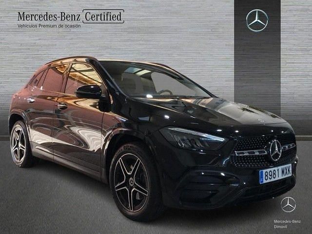 Usado Mercedes GLA250 AMG line 218 CV (160 kW) 2025 Negro noche SUV