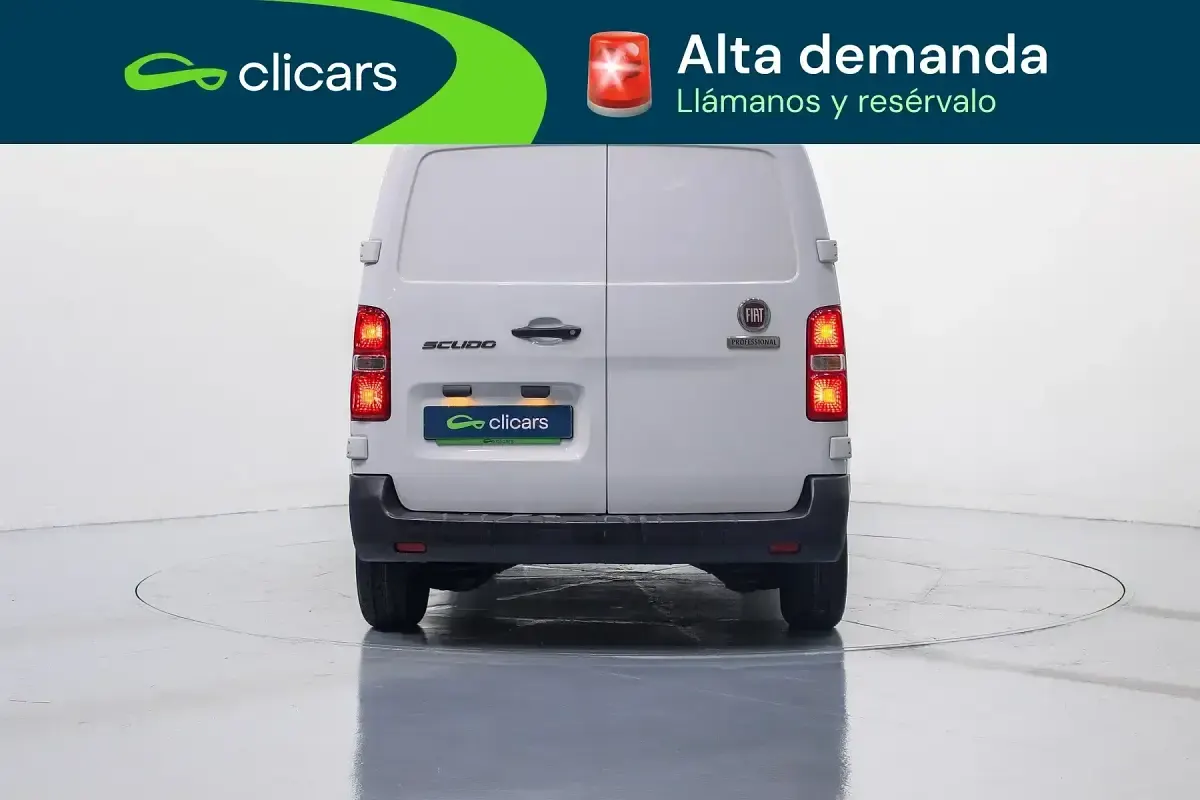 Usado Fiat Scudo 100 CV (73 kW) 2023 Blanco Van