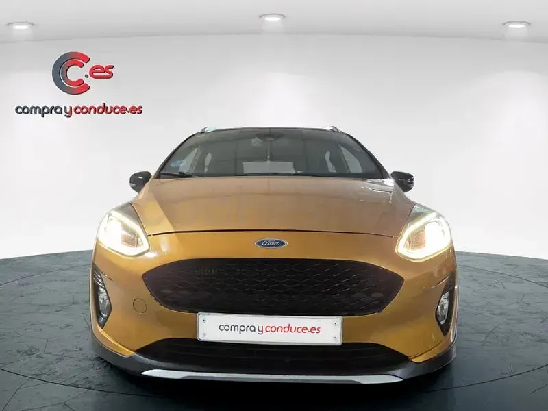 Usado Ford Fiesta Active 100 CV (73 kW) 2018 Marrón Utilitario
