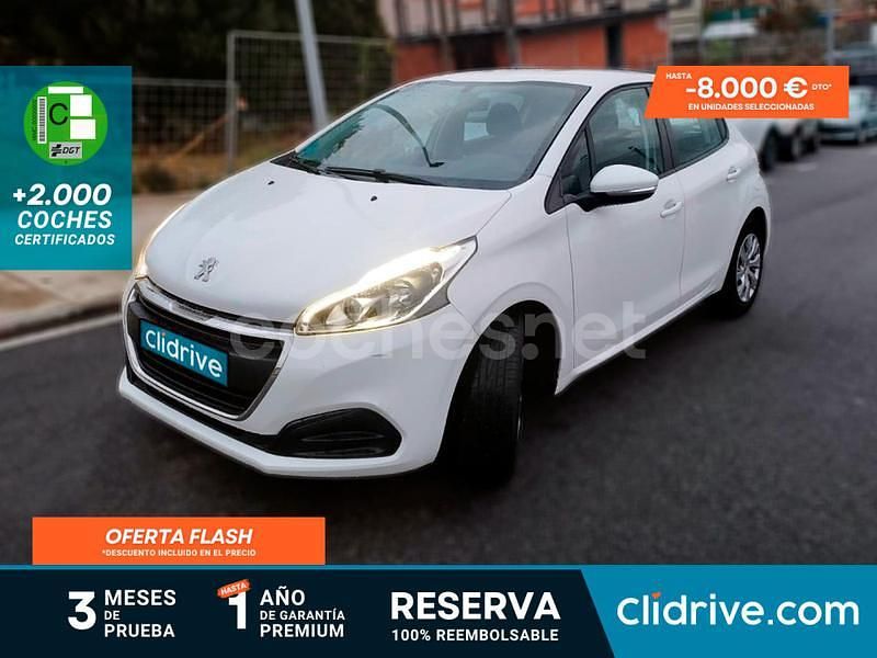 Blanco Usado 2019 Peugeot 208 Active Utilitario | 8290 € (Super precio) - Imagen 1/3