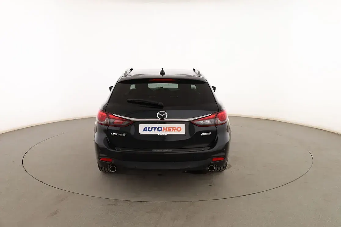 Usado Mazda 6 Style+ 145 CV (106 kW) 2017 Negro Familiar