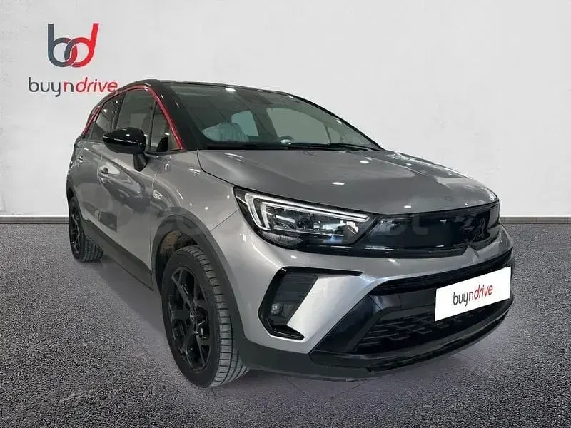 Usado Opel Crossland GS Line 130 CV (95 kW) 2022 Gris / plata SUV