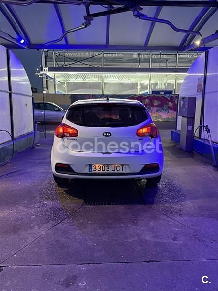 Usado Kia Ceed GT 90 CV (66 kW) 2015 Blanco Berlina