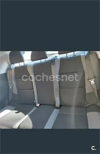Usado Peugeot 207 70 CV (51 kW) 2008 Blanco Berlina