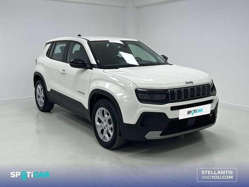 Usado Jeep Avenger Altitude 101 HP (74 kW) 2024 Branco SUV