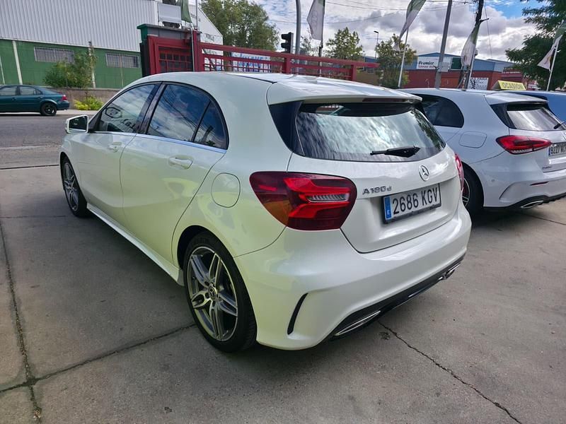 Usado Mercedes 180 109 CV (80 kW) 2018 Blanco Berlina