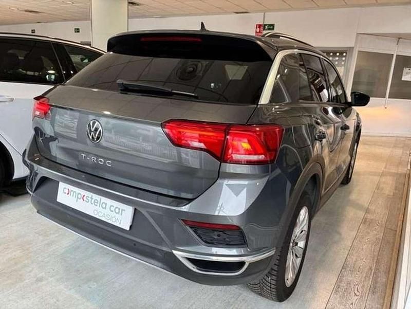 Usado VW T-Roc Advance 150 CV (110 kW) 2021 Plateado SUV