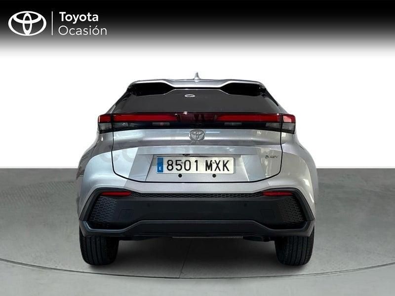 Usado Toyota C-HR Advance 140 CV (102 kW) 2024 Gris / plata SUV