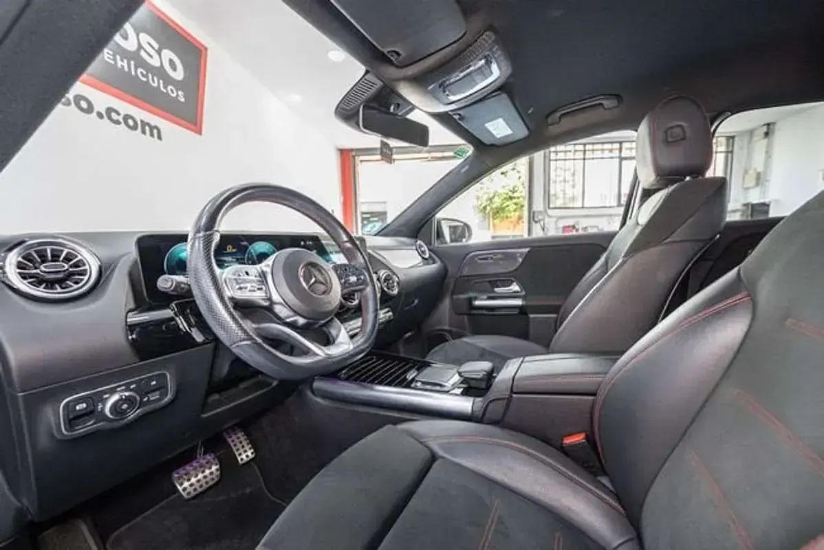 Usado Mercedes GLA250 218 CV (160 kW) 2022 Negro SUV